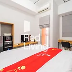 Redliving Apartemen Transpark Juanda - Icha Rooms Tower Jade With Netflix