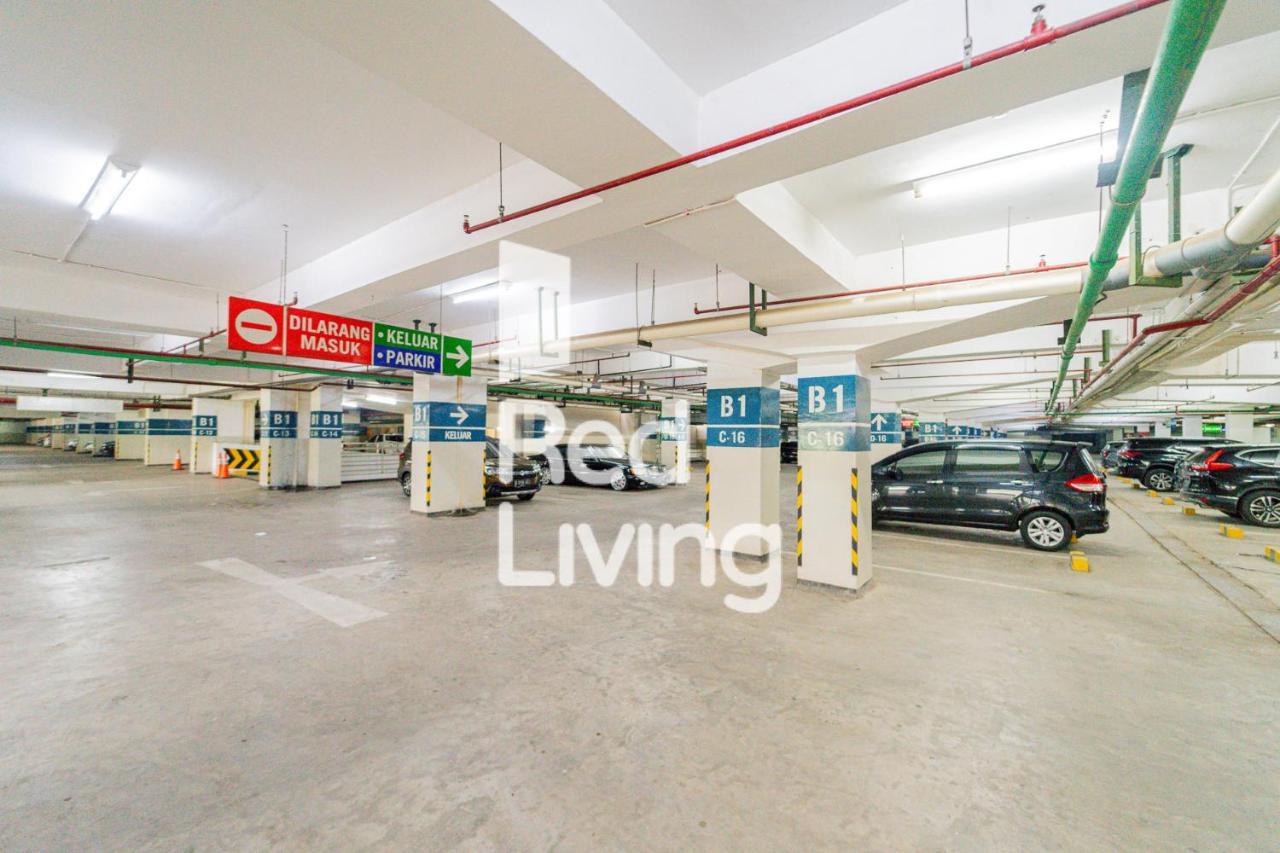 Redliving Transpark Juanda - Icha Tower Jade With Netflix Hotel Bekasi